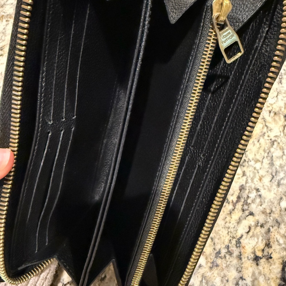Louis Vuitton Zippy Wallet - Black Monogram Empreinte Leather - Picture 4 of 6